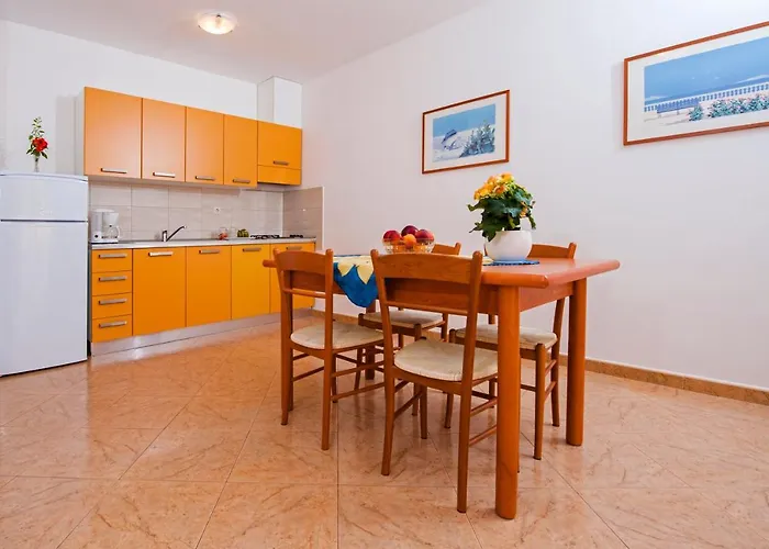 Διαμέρισμα Bella B *