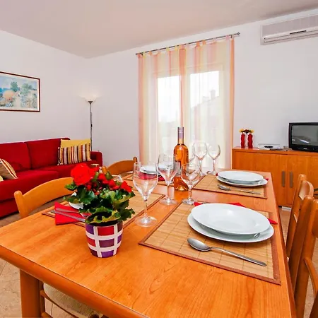 Apartment Bella B *